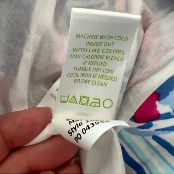 Lilly Pulitzer Ava Skirt, Size 2, Red Right Return print. Sailboats. - Picture 7 of 8